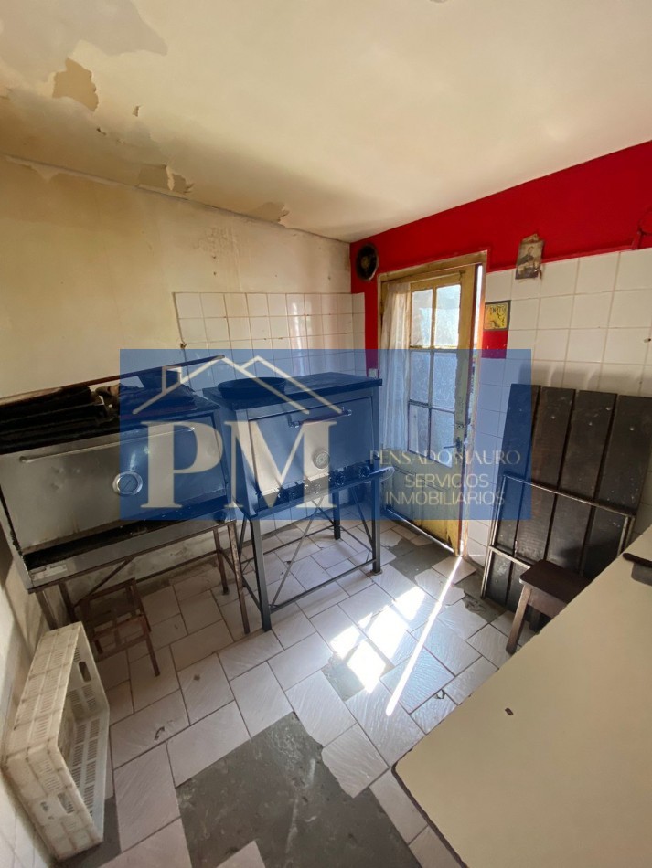 CASAS CON LOCAL EN VENTA