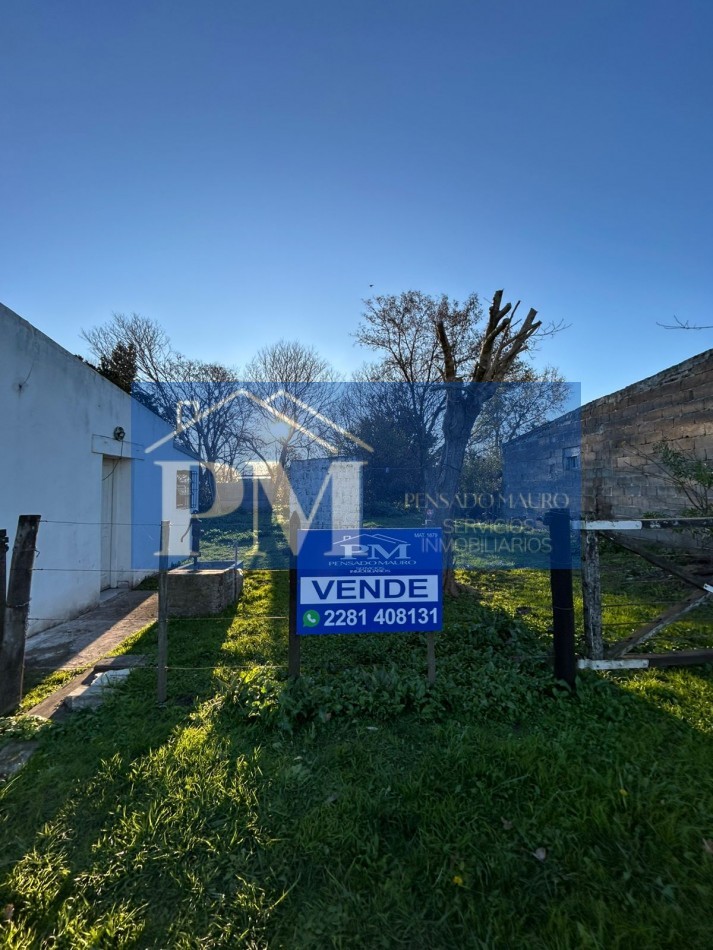 CASA CON AMPLIO TERRENO EN VENTA