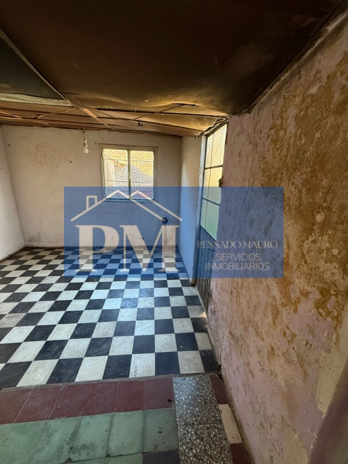 CASA A RECICLAR EN VENTA, TAPALQUE 