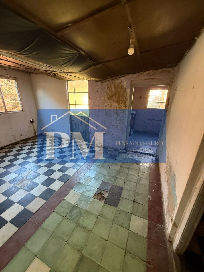 CASA A RECICLAR EN VENTA, TAPALQUE 