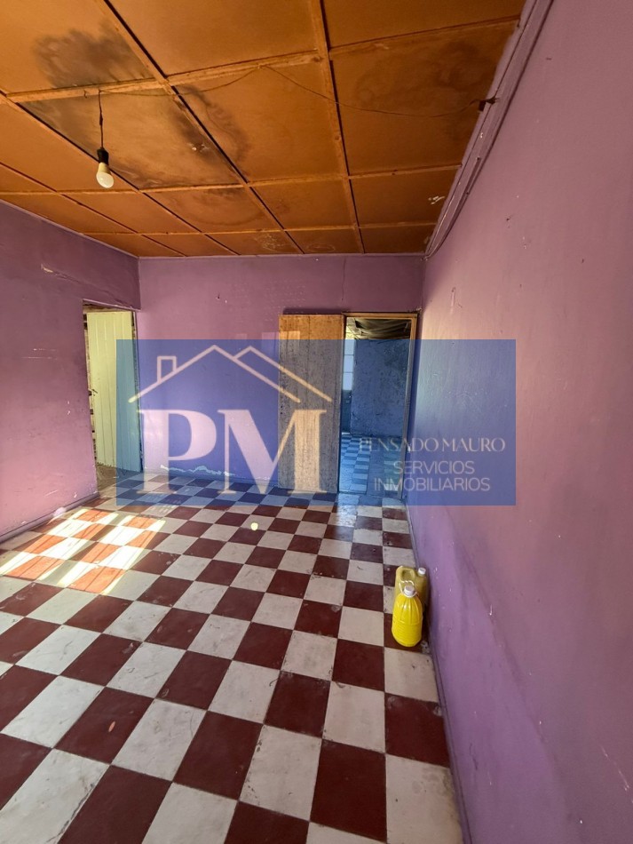 CASA A RECICLAR EN VENTA, TAPALQUE 