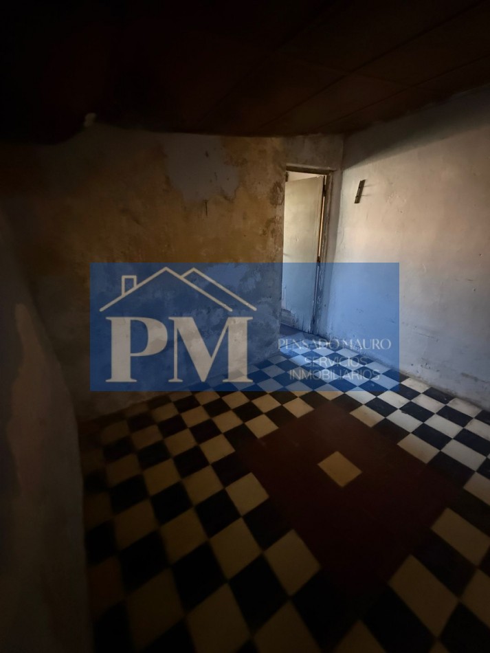 CASA A RECICLAR EN VENTA, TAPALQUE 