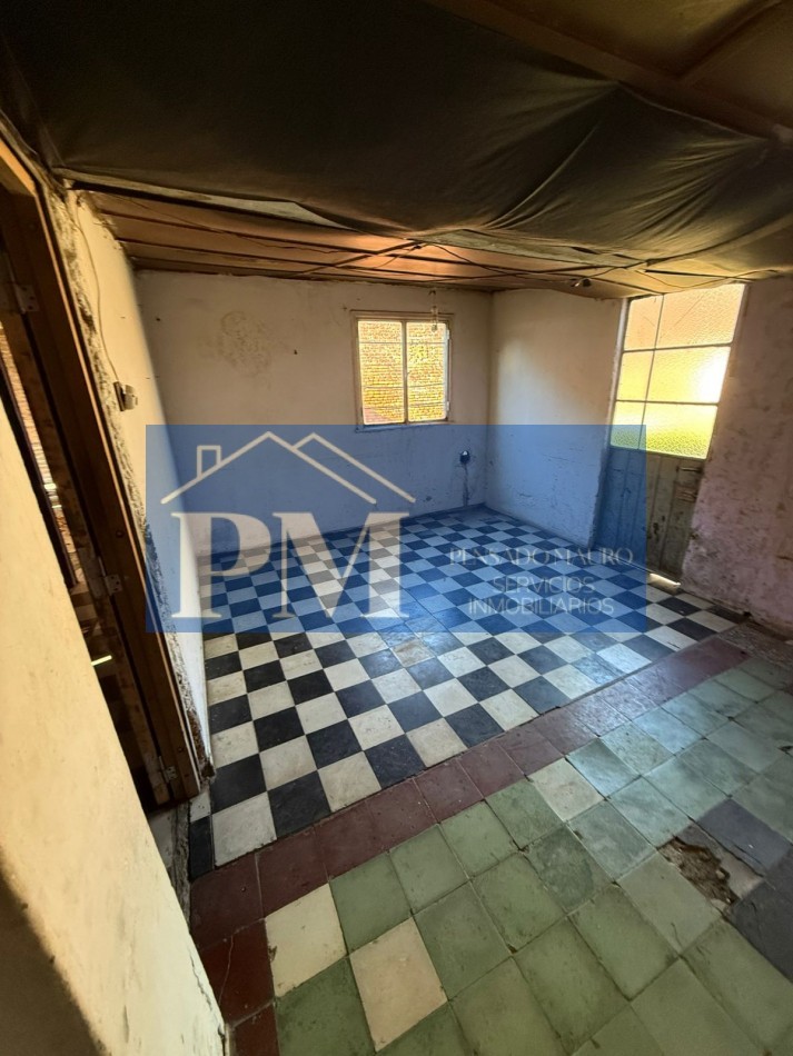 CASA A RECICLAR EN VENTA, TAPALQUE 
