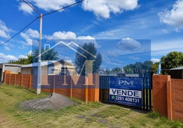 CASA QUINTA EN VENTA, AZUL 